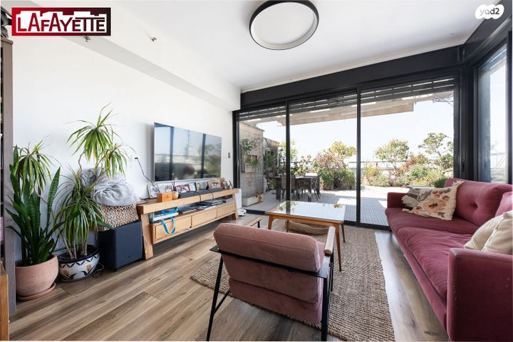 כוכבי יצחק 5