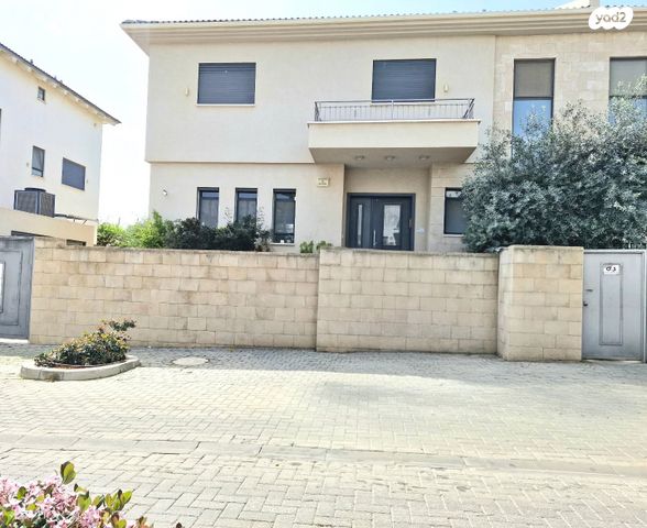 דו משפחתי, רמתיים, הוד השרון