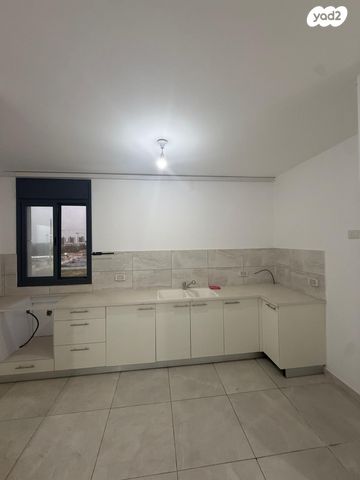 נווה שרון / שער העיר