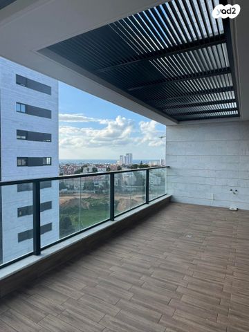 גג/ פנטהאוז