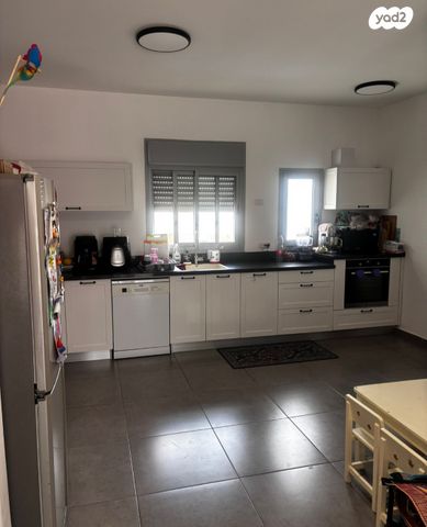 מודעת נכס, תל מונד