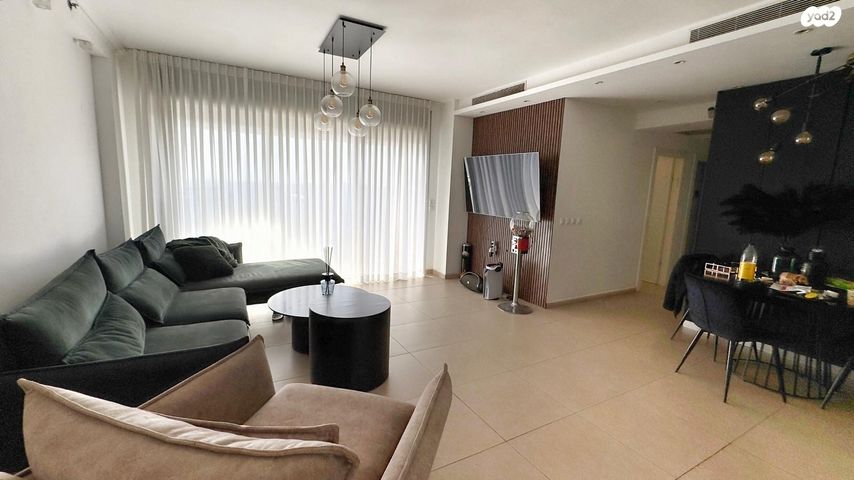 שדרות האלונים 