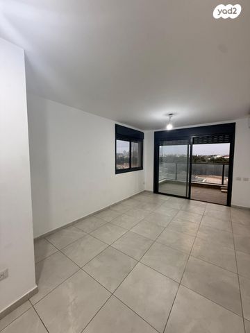 נווה שרון / שער העיר