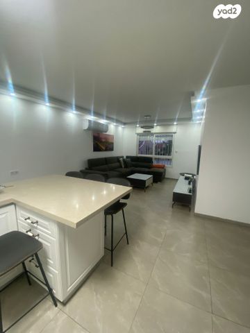 אבא אחימאיר 21