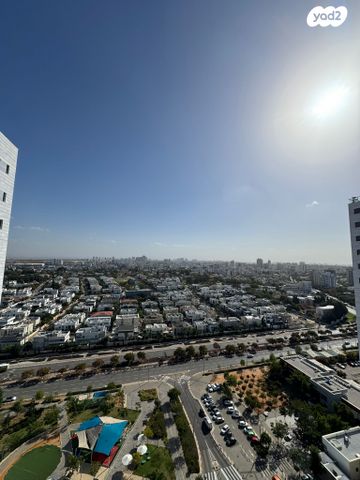 שולמית אלוני 7