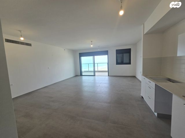 מודעת נכס, הרב הרצוג 8, צפון מערב מרכז העיר, נתניה