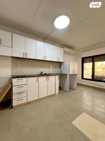 גיורא יוספטל 20