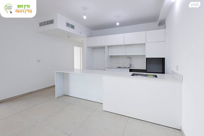 מודעת נכס, אמנון ליפקין שחק, נוף הטיילת, נתניה