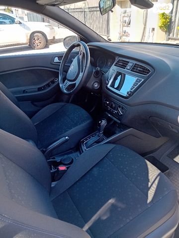 מודעת רכב יונדאי i20