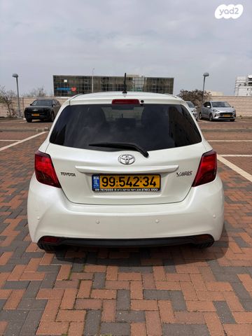 מודעת רכב טויוטה יאריס