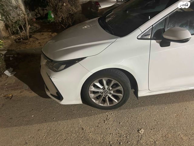 מודעת רכב טויוטה קורולה