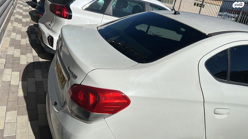 מודעת רכב מיצובישי אטראז'