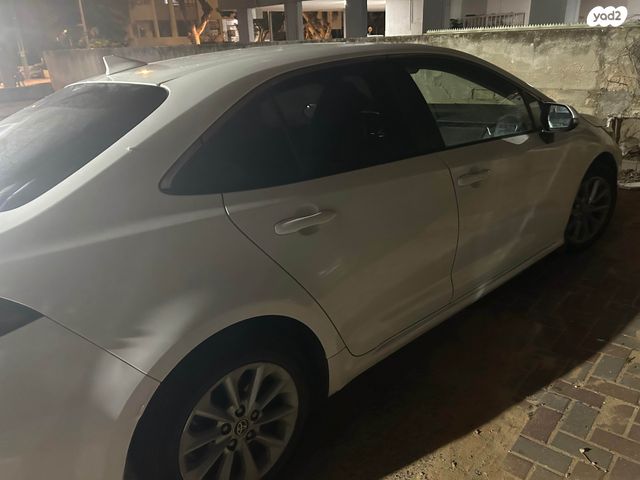 מודעת רכב טויוטה קורולה