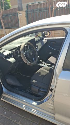 מודעת רכב טויוטה קורולה