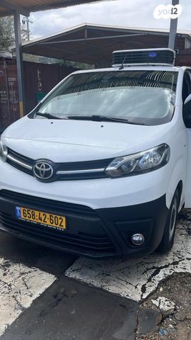 מודעת רכב טויוטה פרואייס