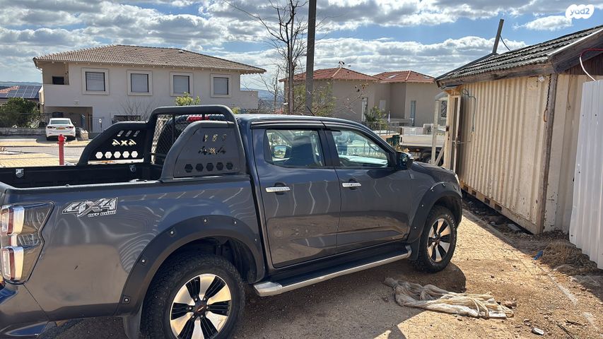 מודעת רכב איסוזו די-מקס