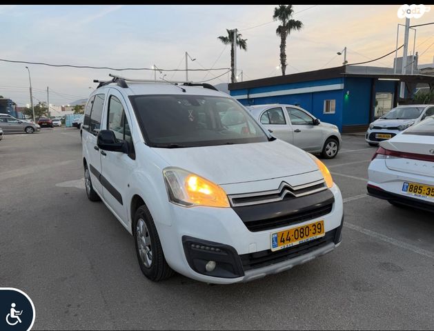 מודעת רכב סיטרואן ברלינגו