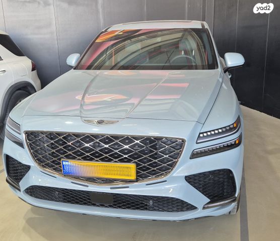 מודעת רכב ג'נסיס GV80