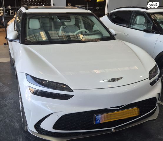 מודעת רכב ג'נסיס GV60 1