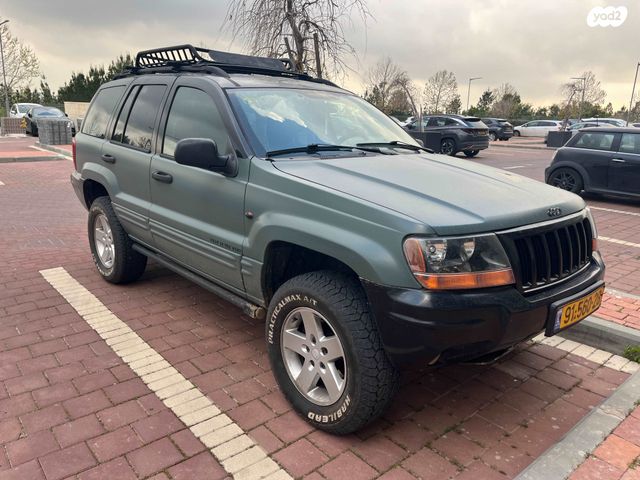 מודעת רכב ג'יפ גרנד צ'ירוקי