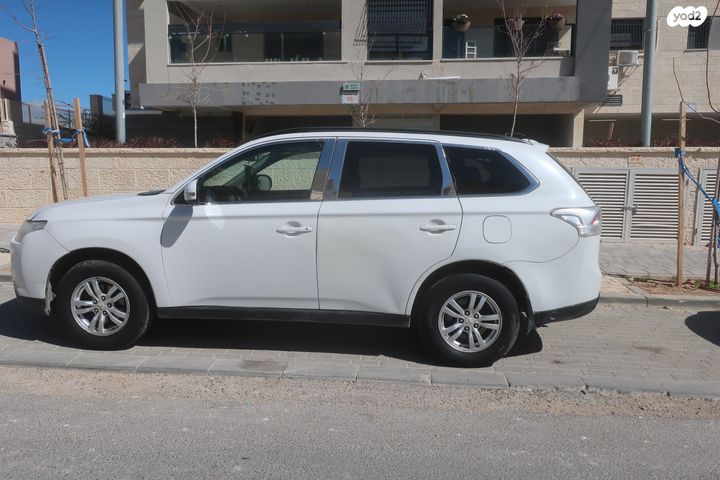 מודעת רכב מיצובישי אאוטלנדר