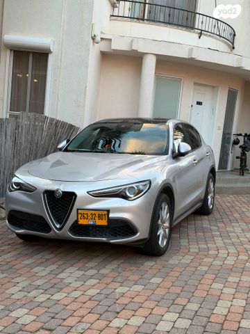 מודעת רכב אלפא רומיאו סטלביו