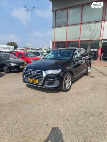 מודעת רכב אאודי Q7