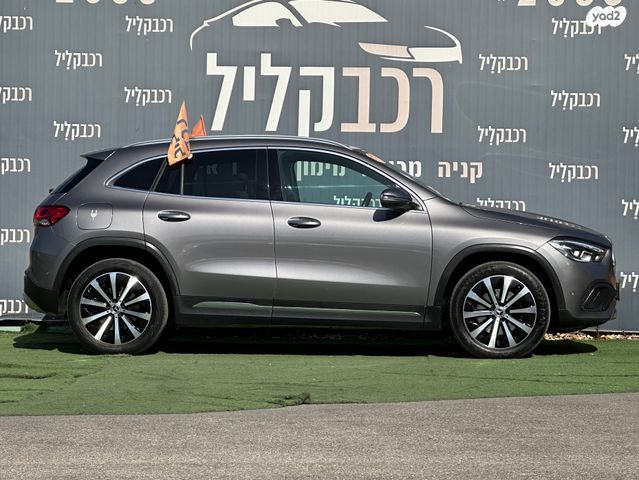 מודעת רכב מרצדס-בנץ GLA 2