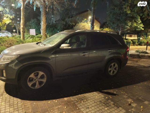 מודעת רכב קיה סורנטו