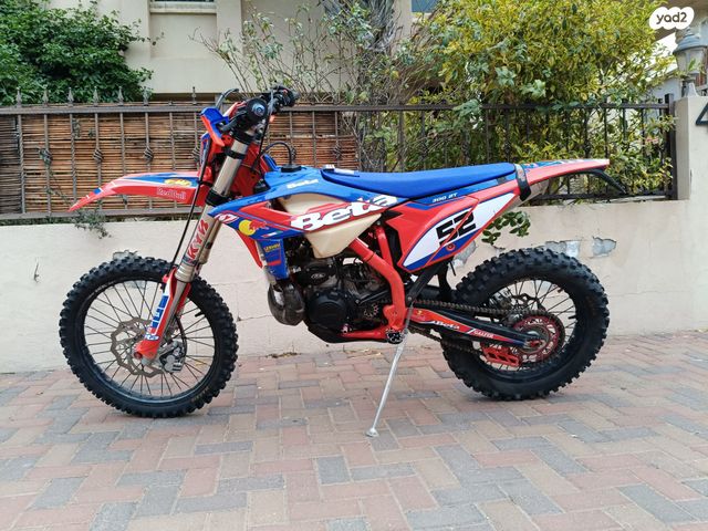 מודעת רכב בטא RR300