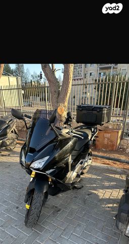 מודעת רכב הונדה פורזה 750