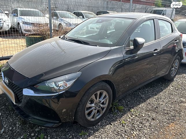 מודעת רכב מאזדה 2