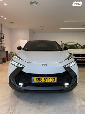 מודעת רכב טויוטה C-HR