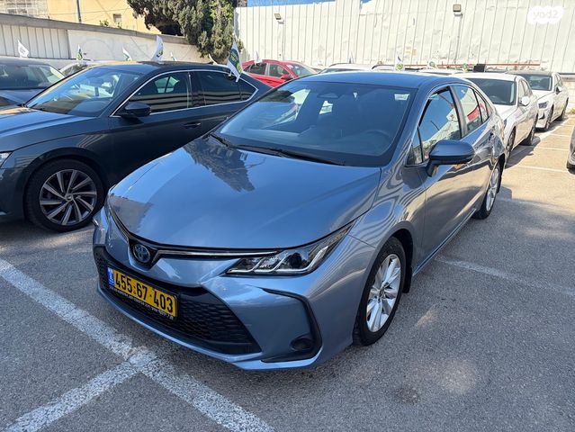 מודעת רכב טויוטה קורולה