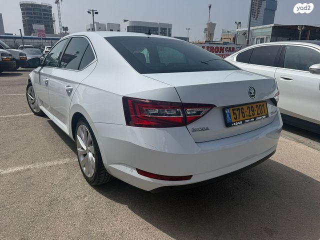 מודעת רכב סקודה סופרב 3