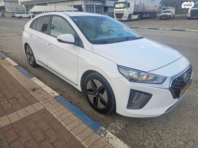 מודעת רכב יונדאי איוניק