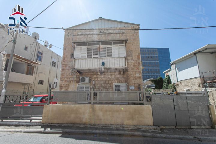 אל אדריסי 