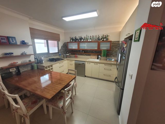 מודעת נכס, הקישון, רמז, מערב ותיק, ראשון לציון