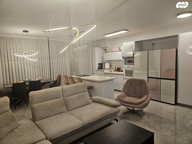 דירה, פתח תקווה