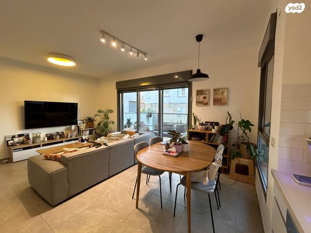 דירה, תל גנים, רמת גן