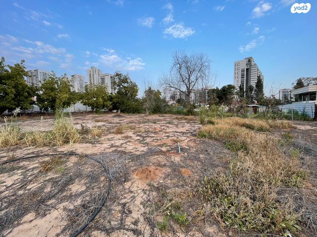 מגרשים, שיכוני המזרח, ראשון לציון