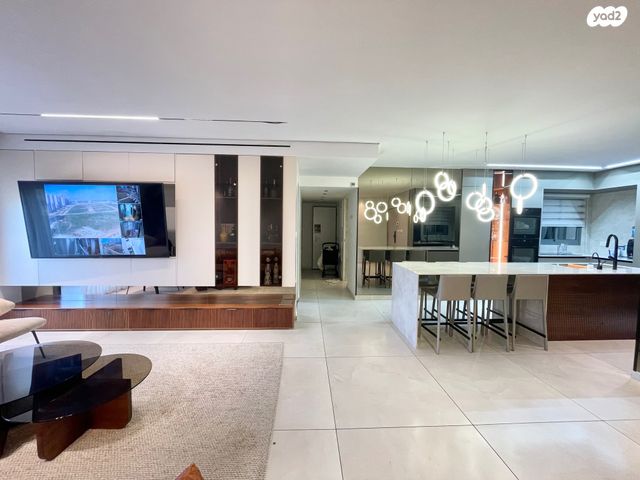 דירה, עיר היין, אשקלון