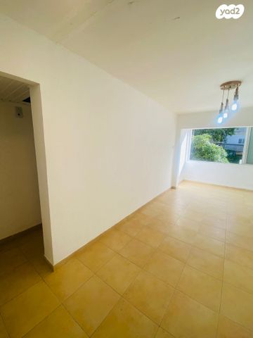 מודעת נכס, א.ל. זיסו, יד התשעה, שביב, הרצליה