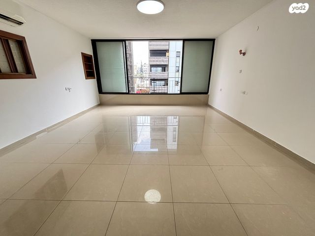 דירה, עליות, רמת גן