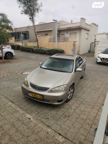 מודעת רכב טויוטה קאמרי