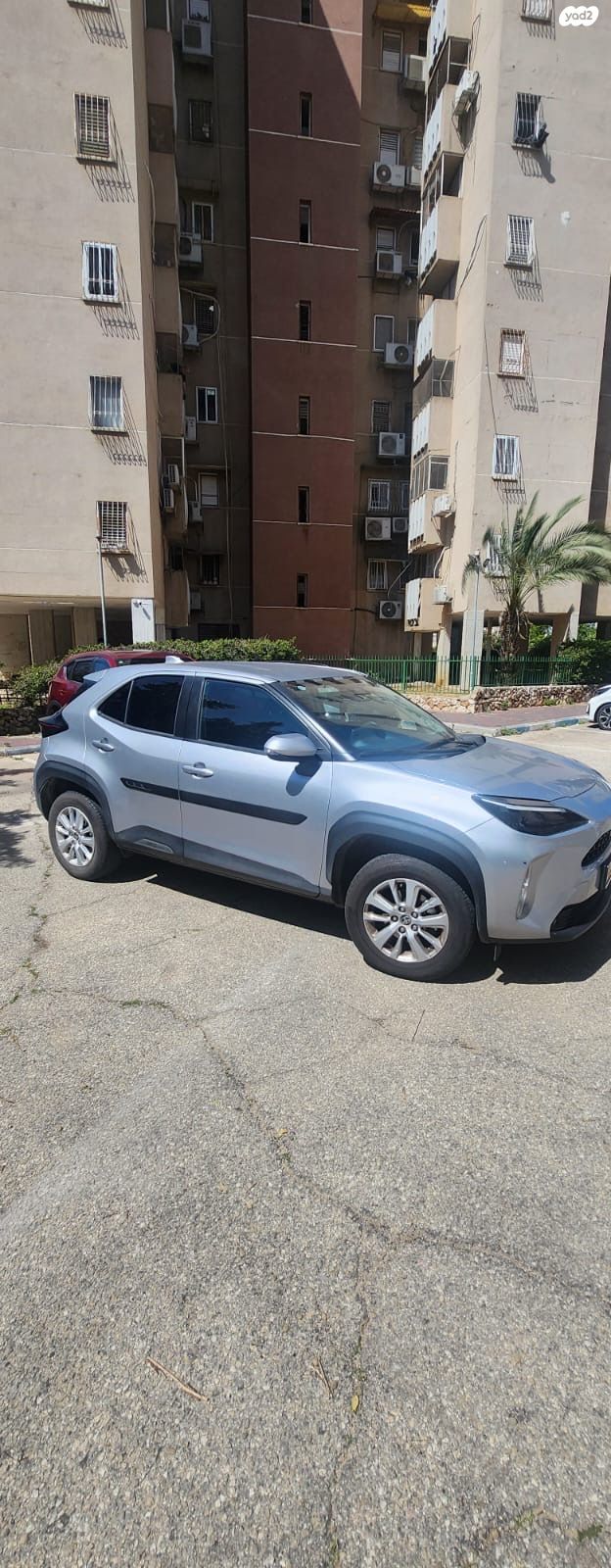 מודעת רכב טויוטה יאריס קרוס