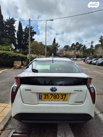 מודעת רכב טויוטה פריוס