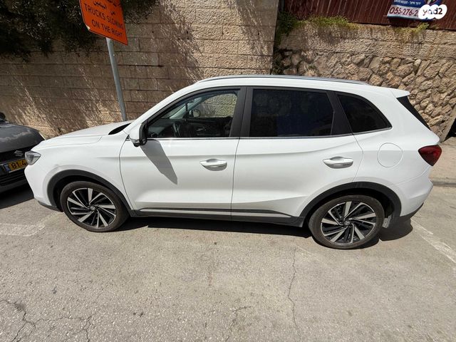 מודעת רכב אם ג'י ZS