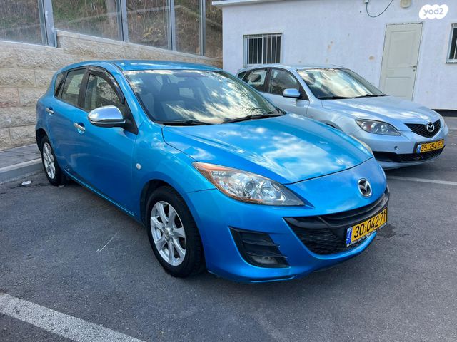 מודעת רכב מאזדה 3