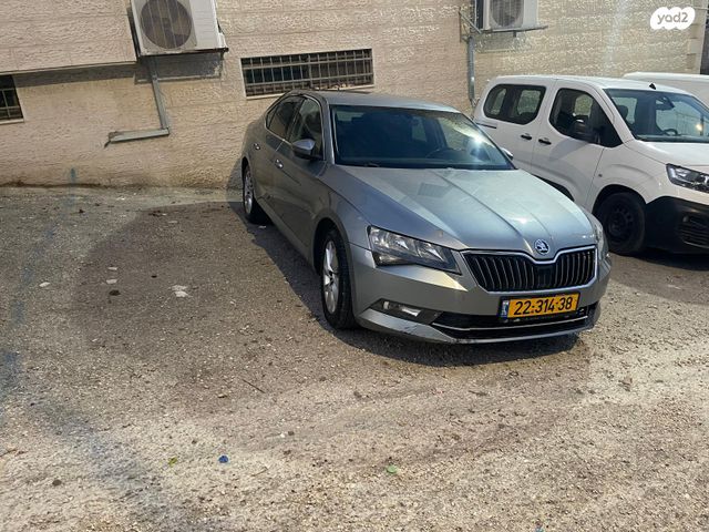 מודעת רכב סקודה סופרב